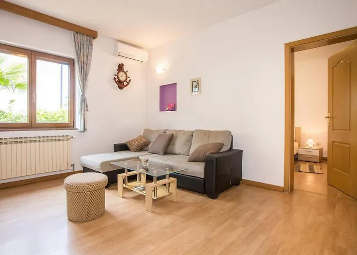 Milica Feriehus Poreč